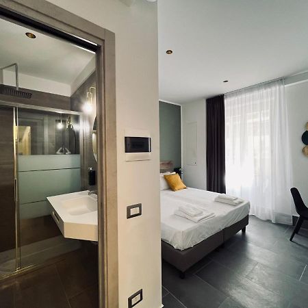 Smart Rooms Naples Luaran gambar
